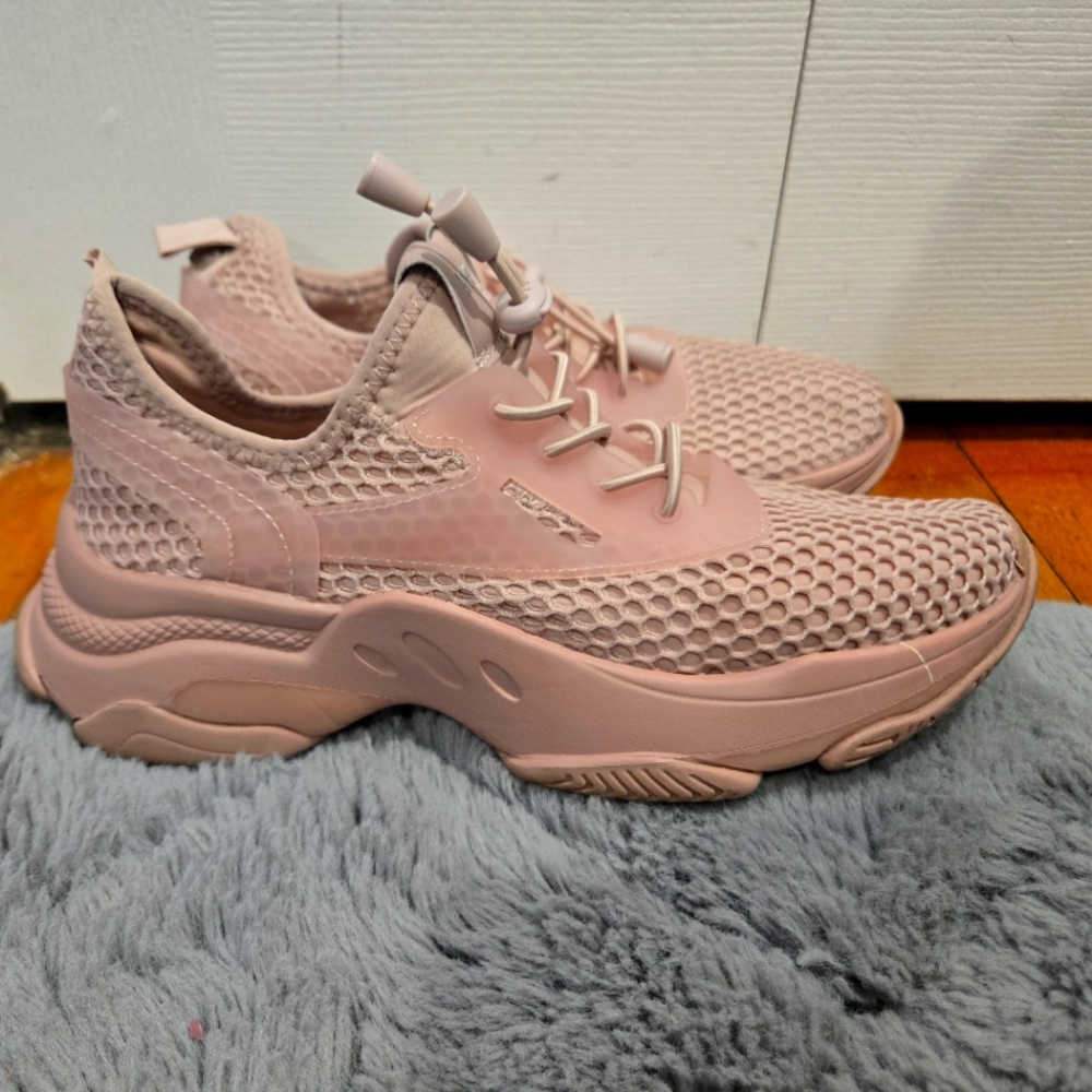 Pink myles sneaker steve madden 7
